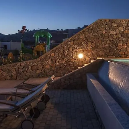 Aaa Hotel Pefki